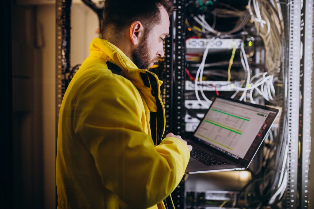 Instalação de Rede de Computadores em São Paulo: Soluções Rápidas e Eficientes para Empresas e Residências